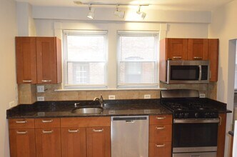 34 Channing St in Newton, MA - Building Photo - Building Photo
