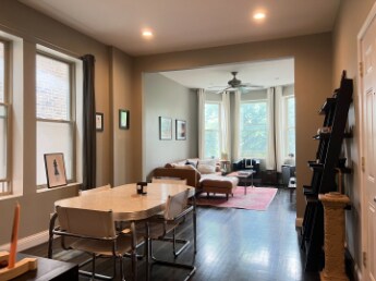 925 N Mozart St, Unit 2F in Chicago, IL - Building Photo - Building Photo