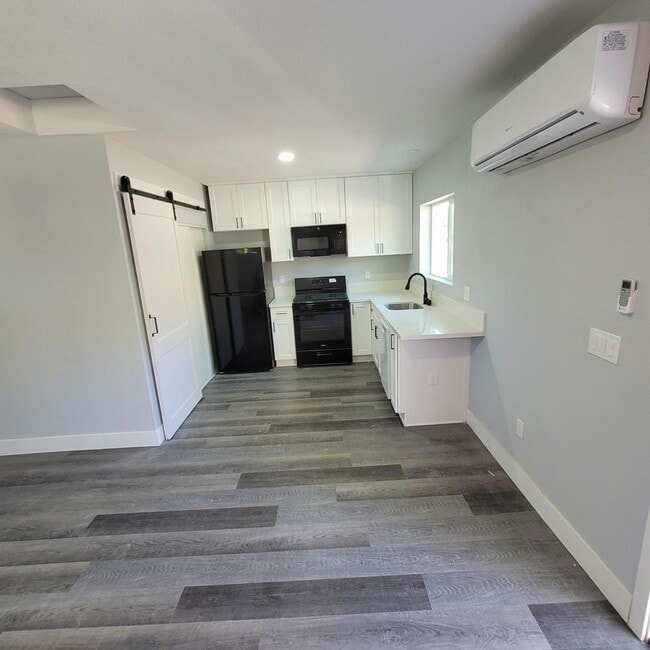 45517 3rd st E, Unit 45517 in Lancaster, CA - Foto de edificio - Building Photo