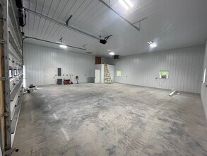 3398 Appleyard Rd in Wamego, KS - Building Photo - Building Photo