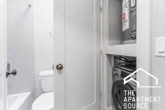 640 W Wrightwood Ave, Unit 107 in Chicago, IL - Building Photo - Building Photo