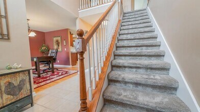 2453 Blarney Stone Dr in Valparaiso, IN - Building Photo - Building Photo