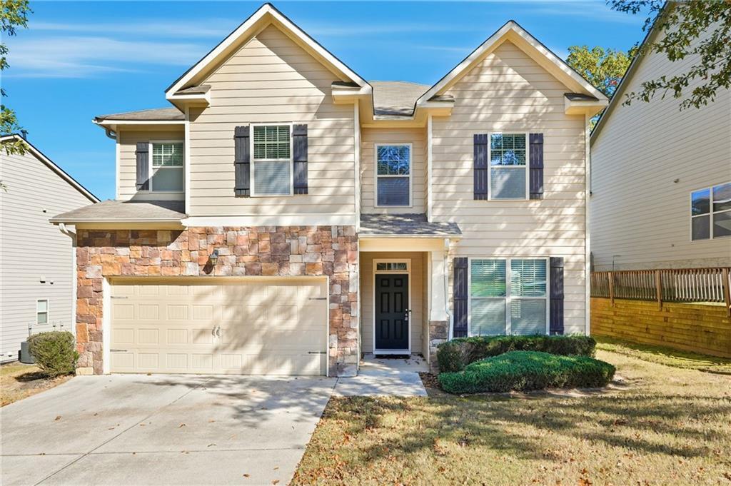 1680 Sugar Ridge Dr in Suwanee, GA - Building Photo
