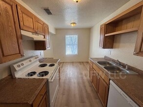 300 S Magnolia St in Crowley, TX - Building Photo - Building Photo