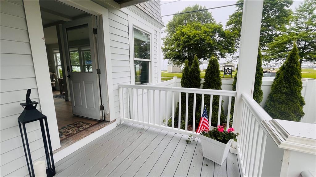115 Wellington Ave in Newport, RI - Building Photo