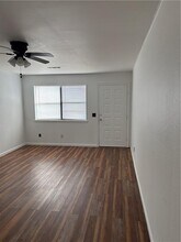 1406 SW D St in Bentonville, AR - Foto de edificio - Building Photo