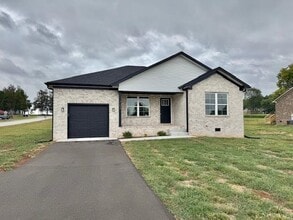 702 Timothy Ln in Bowling Green, KY - Building Photo - Building Photo