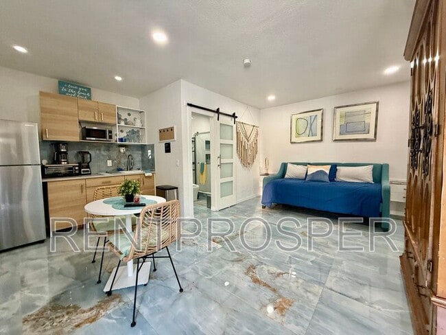 property at 628 Riverwoods Cir