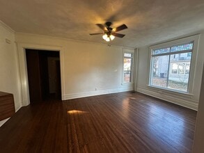 227 N Washington St in Janesville, WI - Building Photo - Building Photo