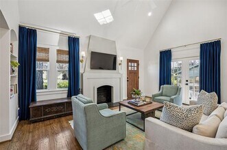 5019 Stoneleigh Ave in Dallas, TX - Building Photo - Building Photo