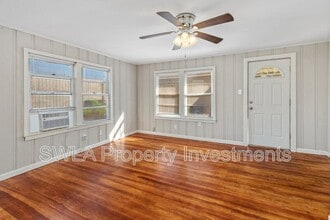 218 E Thomas St in Sulphur, LA - Foto de edificio - Building Photo