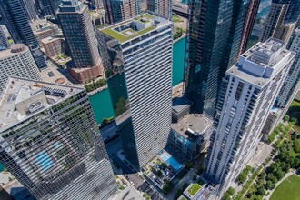 Coast at Lakeshore East in Chicago, IL - Building Photo - Building Photo