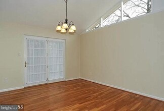 8707 Greystone Pl in Alexandria, VA - Building Photo - Building Photo