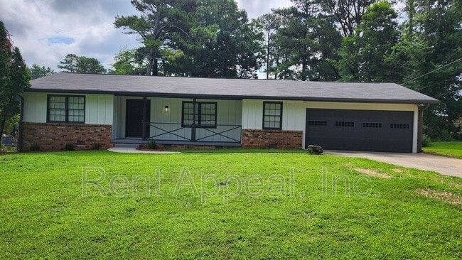 1007 Strawberry Ln