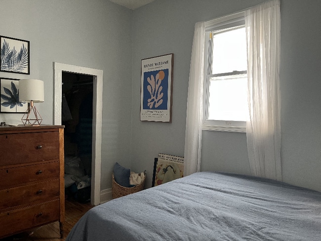 2209 N Keeler Ave in Chicago, IL - Building Photo - Building Photo
