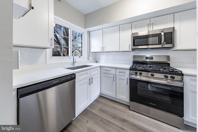 1604 Preston Rd in Alexandria, VA - Building Photo - Building Photo