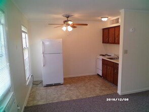 903 Collins Ln-Unit -1 in Frankfort, KY - Foto de edificio - Building Photo