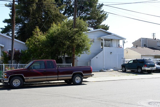 2783 Devonshire Ave in Redwood City, CA - Foto de edificio - Building Photo