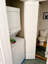 214 E. 32nd St., Unit B (Upstairs) in Savannah, GA - Building Photo - Building Photo