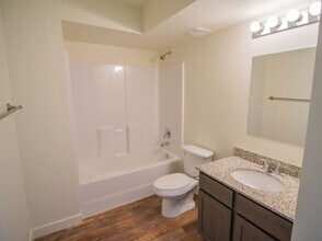 678 E 500 S-Unit -203 in American Fork, UT - Building Photo - Building Photo