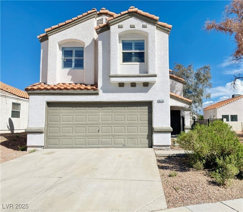 8214 Mt Brodie Cir in Las Vegas, NV - Building Photo