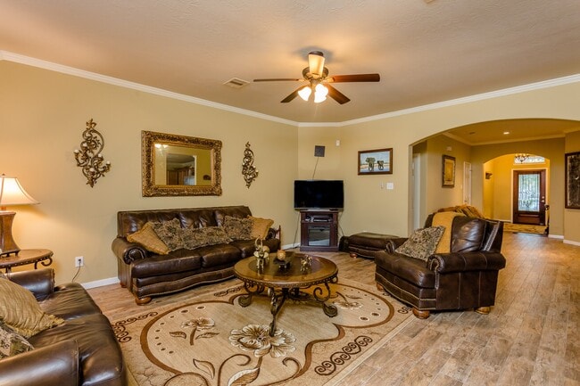 24718 Cobble Canyon Ln