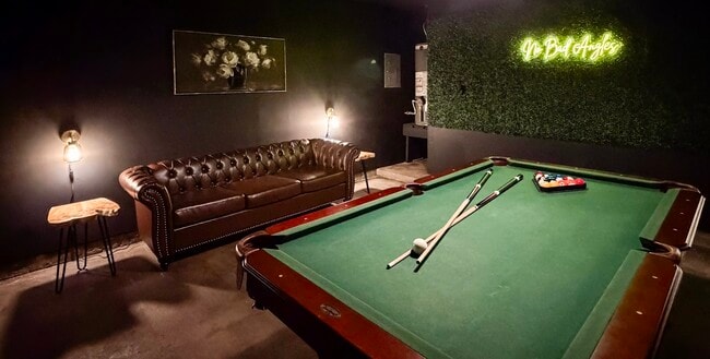 property at 29 Pinewood Forest Ct