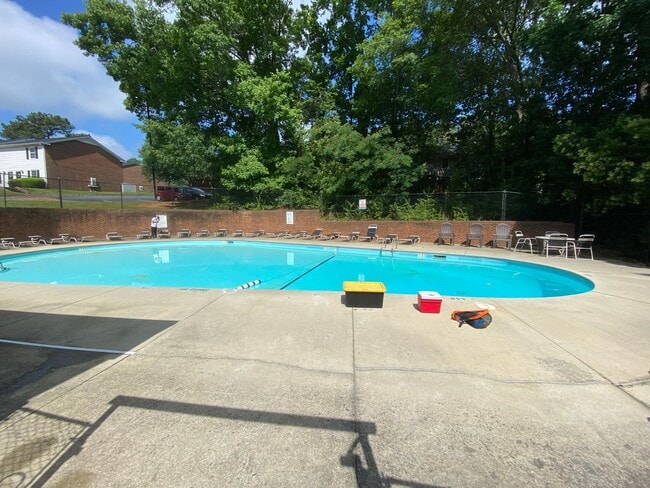 1128 Nottingham Cir in Cary, NC - Building Photo - Building Photo