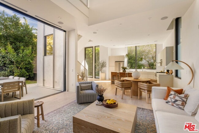 property at 4118 Wade St