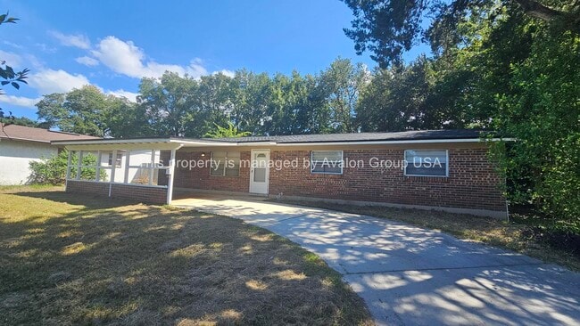522 Clermont Ave S