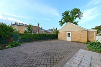 108-35 66th Rd in Queens, NY - Building Photo - Building Photo