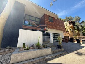 2402 Drury Ln in Glendale, CA - Building Photo - Building Photo