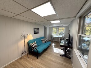 11 Bogus Hill Rd in New Fairfield, CT - Building Photo - Building Photo