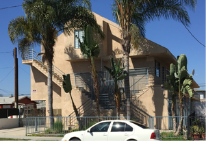 4335 W Rosecrans Ave Apartments