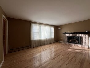 53 Maple Ave in Charlottetown, PE - Building Photo - Building Photo