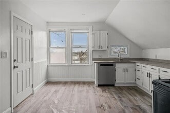 123 Radcliffe Ave in Providence, RI - Building Photo - Building Photo