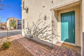 5248 Fiery Sky Ridge St in Las Vegas, NV - Building Photo - Building Photo