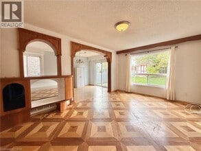 63 Jordan Dr in Cambridge, ON - Building Photo - Building Photo