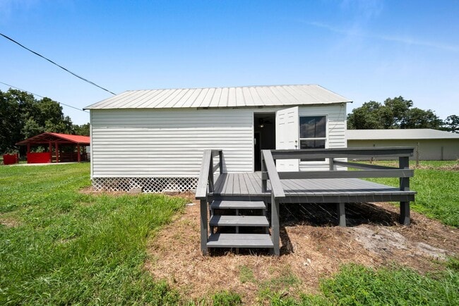 property at 2950 Packinghouse Rd