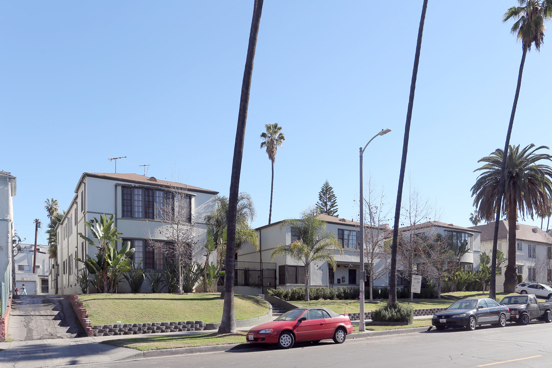 1018 S Westmoreland Ave in Los Angeles, CA - Foto de edificio