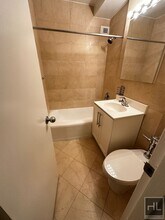 East 79th Street, Unit 12O in New York, NY - Building Photo - Building Photo