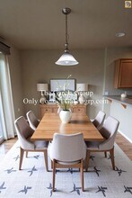 1461 SW Edgefield Meadows Terrace in Troutdale, OR - Building Photo - Building Photo