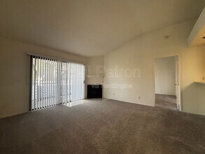 3509 W Greentree Cir in Anaheim, CA - Building Photo - Building Photo