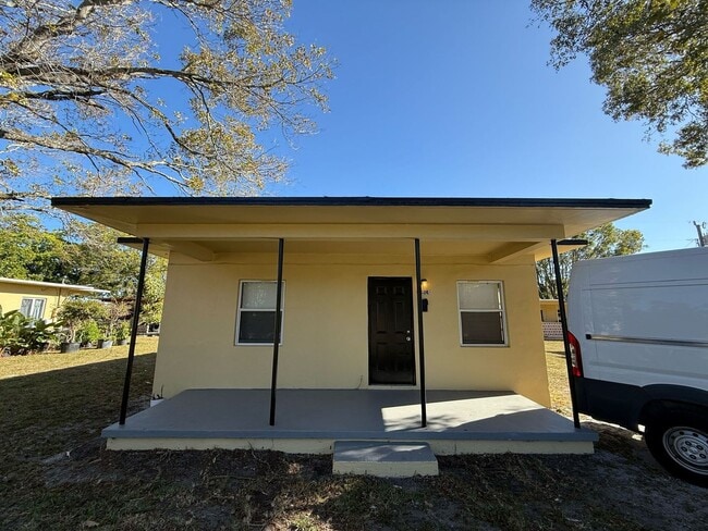 property at 1208 NW 4th St