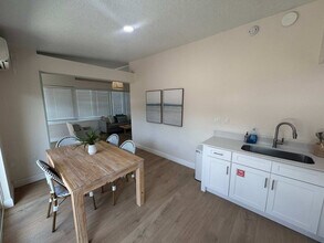 637 S Orlando Ave in Cocoa Beach, FL - Building Photo - Building Photo