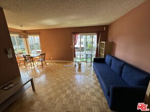 11910 Avon Way in Los Angeles, CA - Building Photo - Building Photo