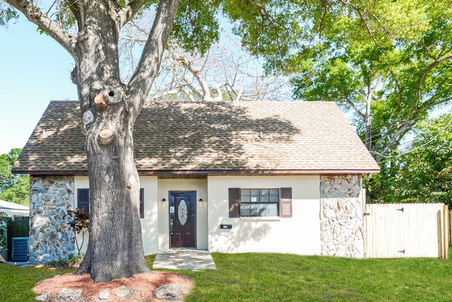 property at 764 Northmoor Ave N