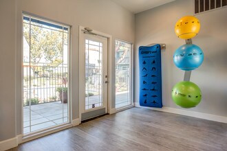 Trailview in Concord, CA - Foto de edificio - Building Photo