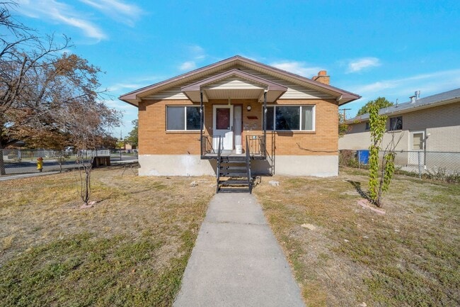 property at 1480 Gillespie Ave