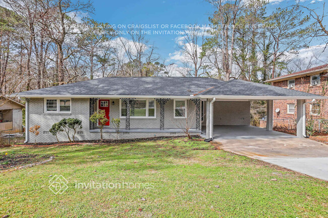 property at 2813 Battlecrest Dr